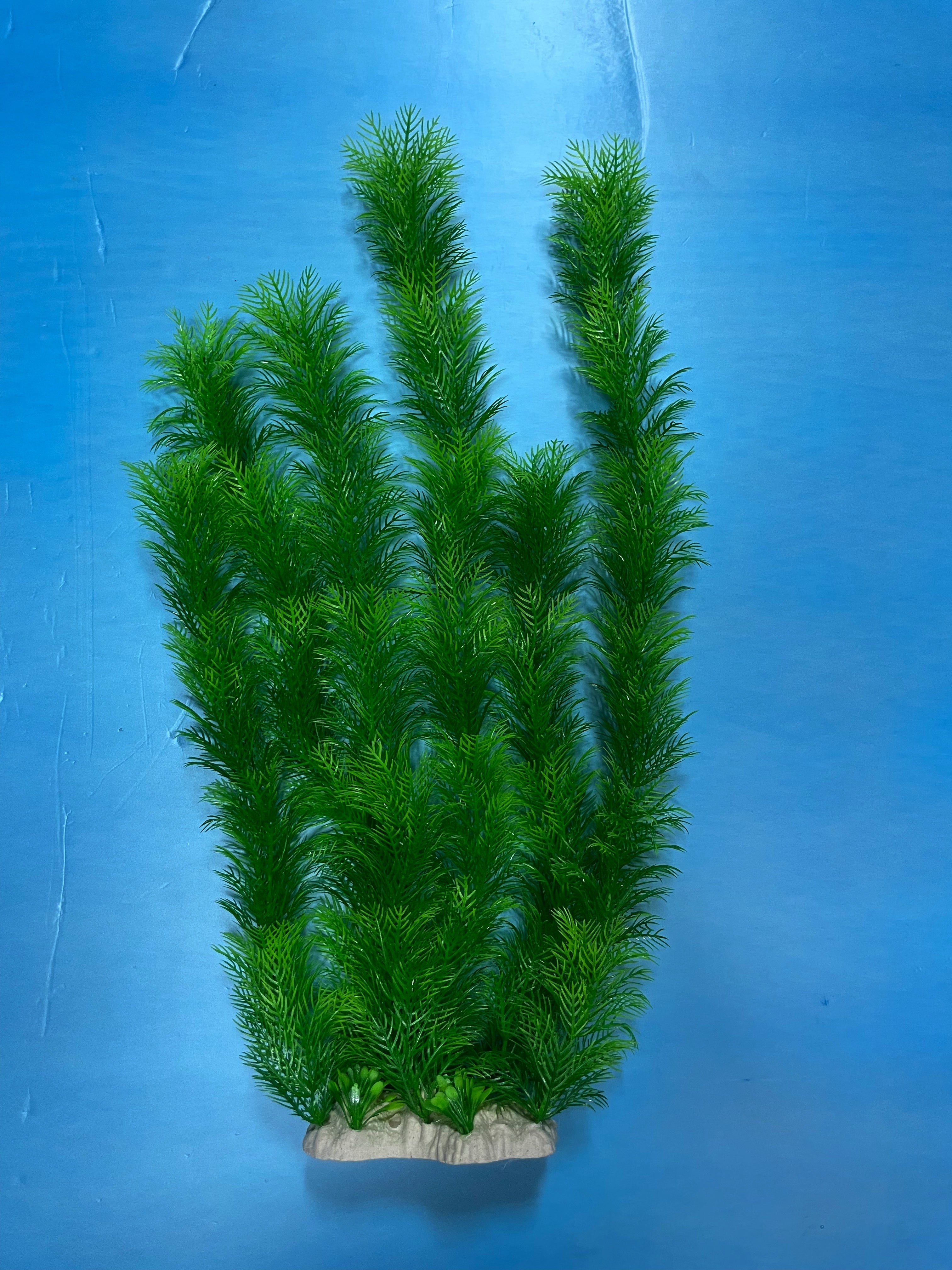Artificial Aquarium Plant for Fish Tanks, LARGE aquarium plastic plant, 21" TALL