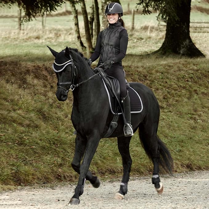 HORZE Adepto Padded All Purpose Quilted Equestrian Saddle Pad for Horses with Two-Tone Trim
