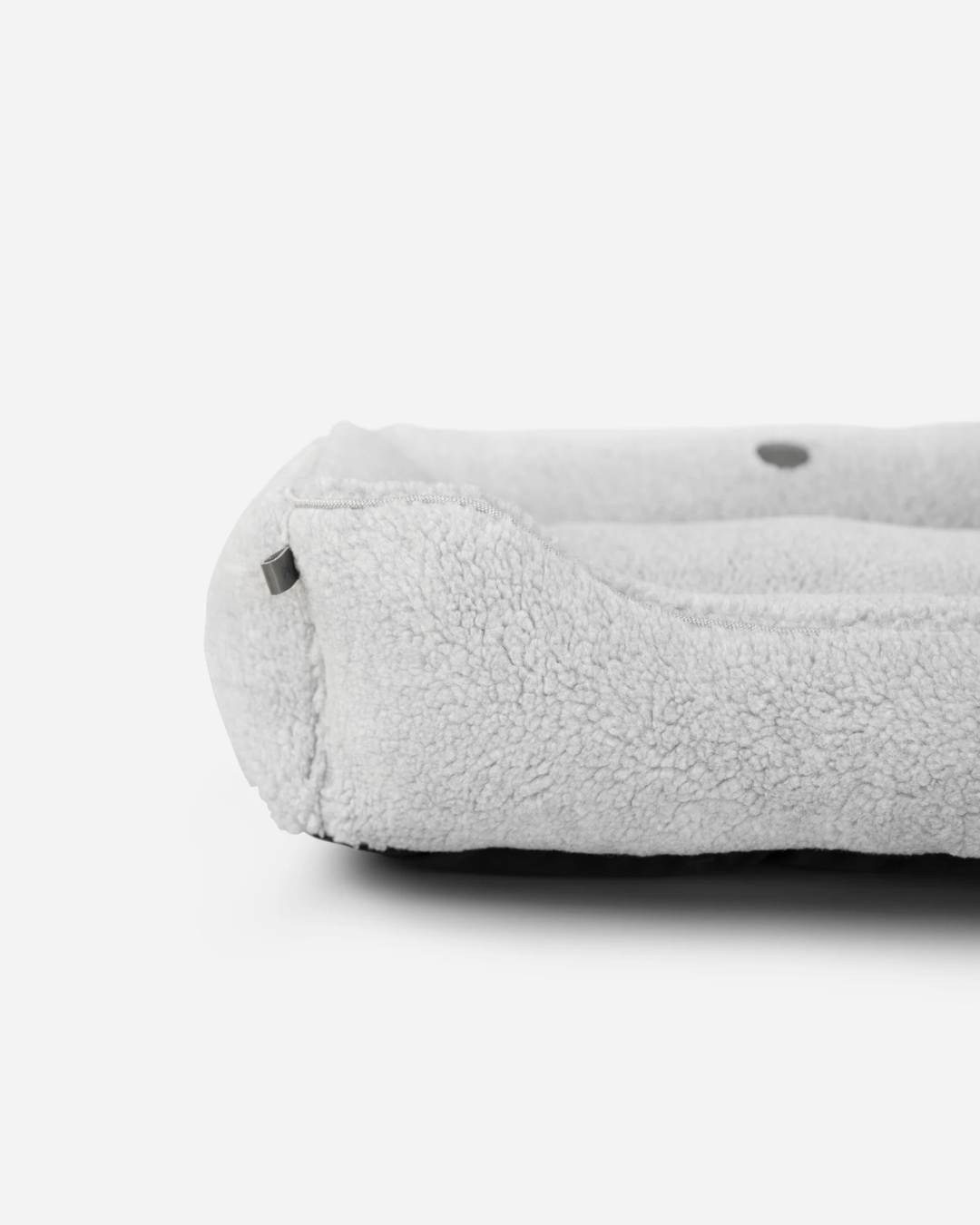 Chester &amp; Lee | Furry Sleeper Dog Bed Gray