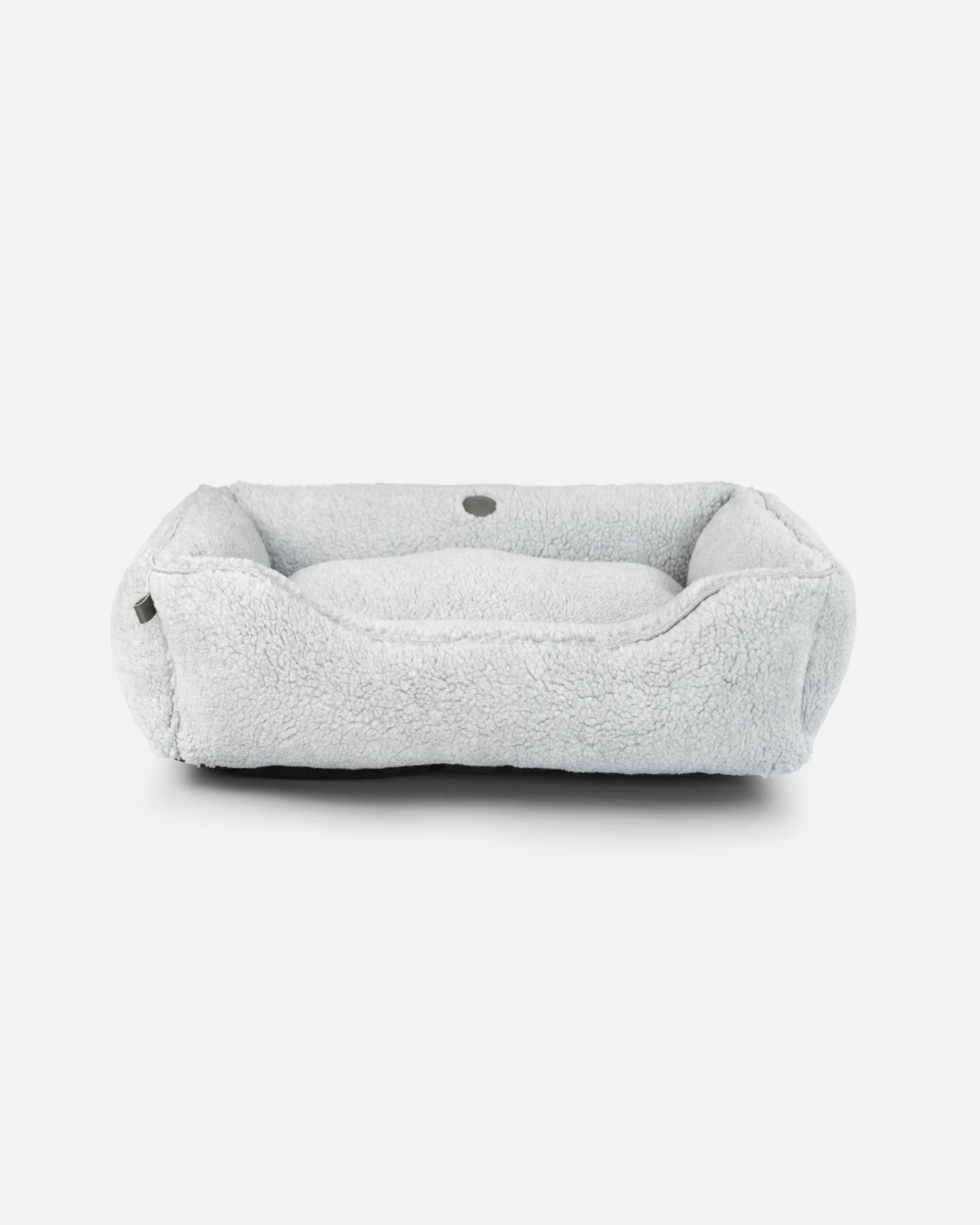 Chester &amp; Lee | Furry Sleeper Dog Bed Gray