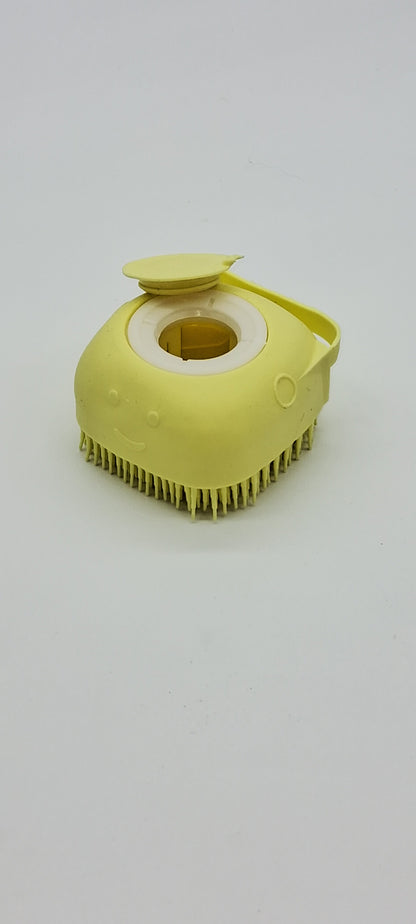 Pamper Shampoo &amp; Massage Brush