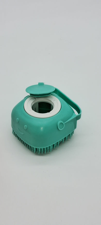 Pamper Shampoo &amp; Massage Brush