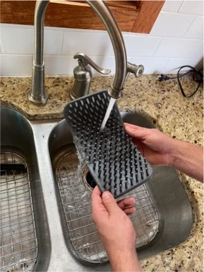 Paw Scrubber for Dogs - Muddy Paw Cleaner - Dog Foot Washer, One Size Fits All, Gentle Silicone- Dog Foot Cleaner Paw Washer Suitable for All Breeds &amp; Sizes