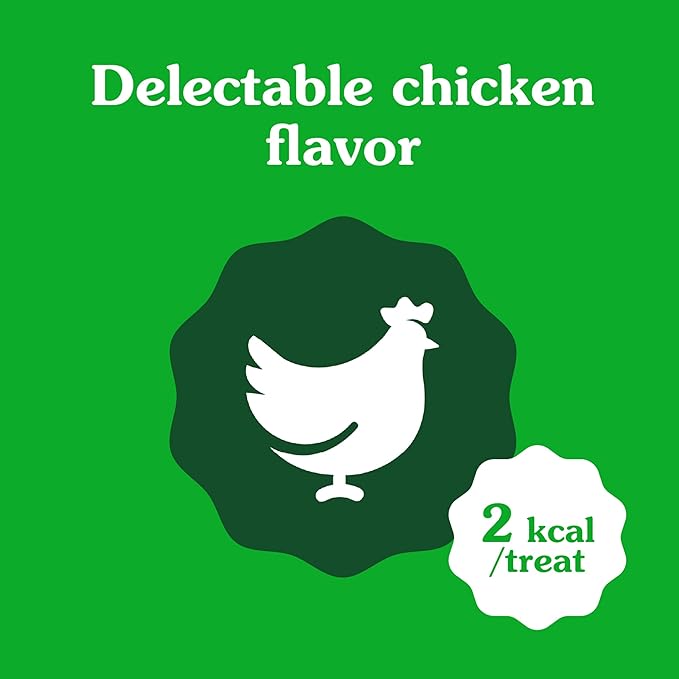 Greenies Feline Smartbites Skin &amp; Fur Crunchy and Soft Cat Treats, Chicken Flavor, 4.6 oz. Pack