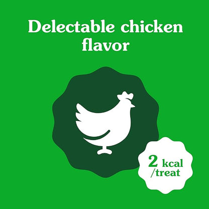 Greenies Feline Smartbites Skin &amp; Fur Crunchy and Soft Cat Treats, Chicken Flavor, 4.6 oz. Pack