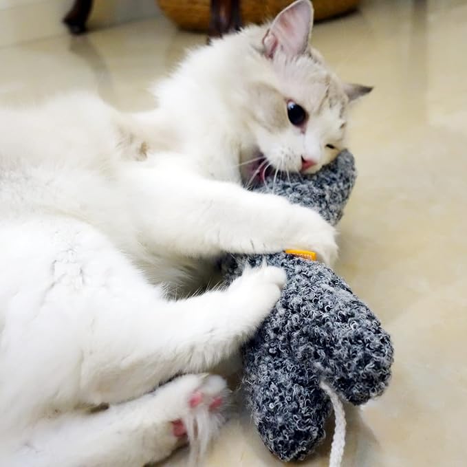 TTcat Catnip Silvervine Matatabi Pillow for Cats &amp; Kittens,Cat Kicker Toy,Large Size Cat Pillow Soothing Plush Cat Toy(Grey).