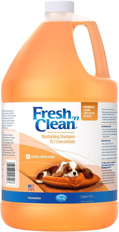 PetAg Fresh ’n Clean Moisturizing Shampoo, Classic Fresh Scent (15:1 Concentrate) - 1 Gallon - Moisturizes with Vitamin E &amp; Aloe Vera - Strengthens &amp; Repairs Coats - Soap Free