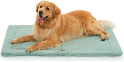 Made4Pets Dog Crate Pad Bed for Large Dogs, Washable &amp; Reversible, Anti-Slip Kennel Mat for Cozy Sleeping, Soft Fluffy Dog Bed for Indoor &amp; Outdoor Use, 44"x32", Green