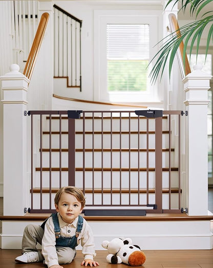Cumbor 29.7-48" Baby Gate for Stairs, Mom&