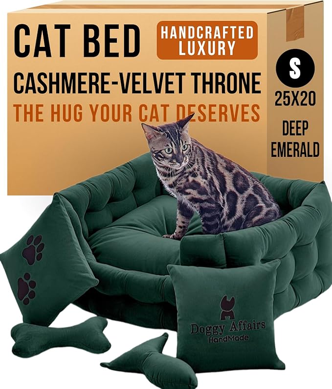 Luxury Cat and Dog Bed Chesterfield – Handcrafted Velvet Throne for Dogs | Joint Support, Calming &amp; Temp-Regulating Comfort | Durable 5+ Years, Anti-Claw, Washable 100+ Times – S, Green