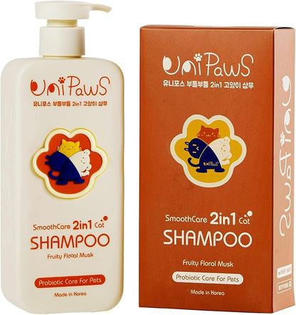 UNIPAWS Cat Shampoo &amp; Conditioner 2-in-1, EWG Verified, Anti-Dandruff &amp; Deshedding for Soft and Shiny Coat, Probiotics Smoothcare for Itchy, Dry Skin, Gifts for Cat Lovers, Made in Korea, 16.9 Fl Oz