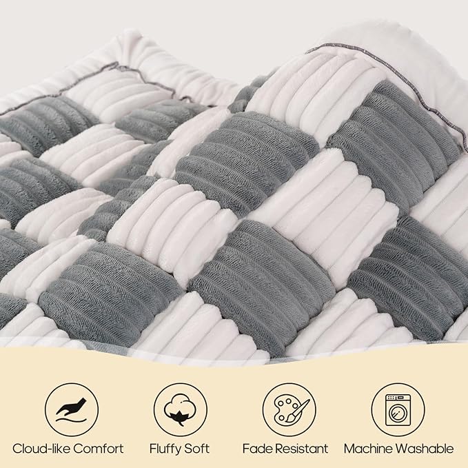 Backseat Pet Bed Mat, Non-Slip Plaid Dog Bed for Car Back Seat, Flannel Backseat Dog Bed, Fit for Backseat Extenders and Trucks SUVs (Bluegrey&amp;White, 24.8x54 inch)