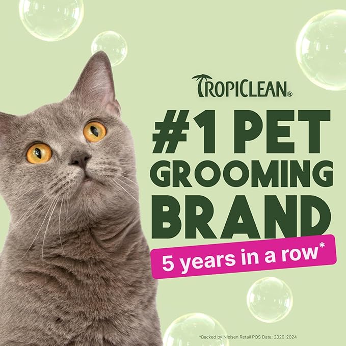 TropiClean Berry &amp; Coconut Waterless Cat Shampoo | Deep Cleansing Dry Shampoo for Cats | Natural Cat Shampoo Derived from Natural Ingredients | Made in the USA | 7.4 oz.
