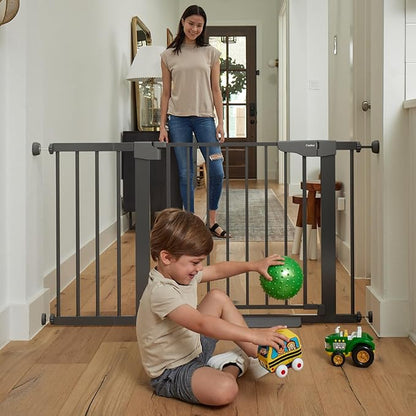 Cumbor 29.7-46" Baby Gate for Stairs, Mom&