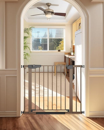 Cumbor 29.7-40.6" Baby Gate for Stairs, Mom&