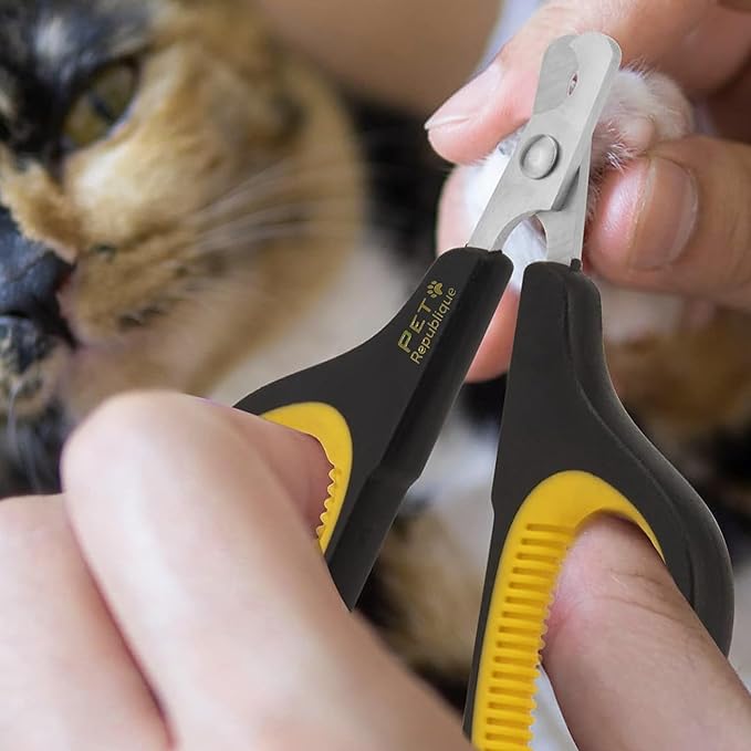 Cat Nail Clippers by Pet Republique – Professional Stainless-Steel Nail Clipper for Cats, Kittens, Hamster, Rabbits, Birds, &amp; Small Breed Animals Claw Trimmer