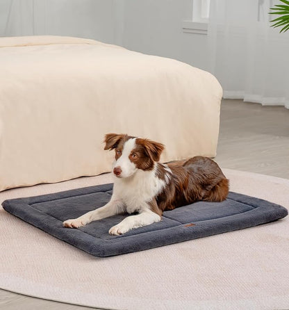 Made4Pets Dog Crate Pad Bed for Medium Dogs, Washable &amp; Reversible, Anti-Slip Kennel Mat for Cozy Sleeping, Soft Fluffy Dog Bed for Indoor &amp; Outdoor Use, 29"x21", Dark Gray