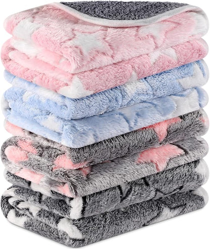 Reginary 4 Pcs Waterproof Guinea Pig Blankets Washable Small Animal Fleece Bedding Absorbent Guinea Pig Cage Liners Reusable Pet Pee Pad Sleep Mat for Hamster Ferret(Cute Star Pattern,35 x 24 Inch)