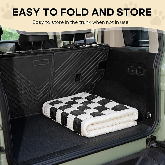 Backseat Pet Bed Mat, Non-Slip Plaid Dog Bed for Car Back Seat, Flannel Backseat Dog Bed, Fit for Backseat Extenders and Trucks SUVs (Black&amp;White, 24.8x54 inch)