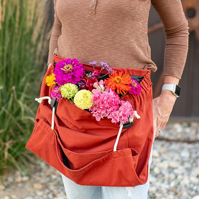 Roo Gardening Apron with Pockets &amp; Harvesting, Picking Pouch - Adjustable, Water-resistant, Washable Canvas Cotton