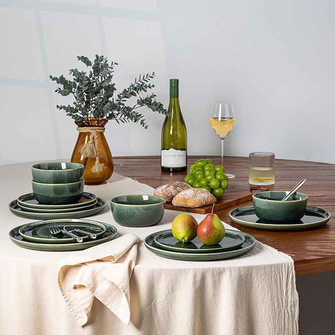 GBHOME Ceramic Dinnerware Sets for 6, 18 Pieces Stoneware Plates and Bowls Sets, Reactive Glaze Dishes -Scratch Resistant, Dishwasher&amp;Microwave Safe, Earth Green