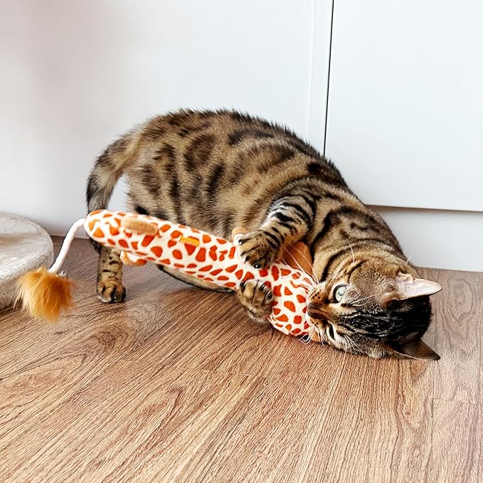 TTcat Catnip Silvervine Matatabi Pillow for Cats &amp; Kittens,Cat Kicker Toy,Crinkle Sound Toy,Large Size Cat Pillow Soothing Plush(Giraffe).