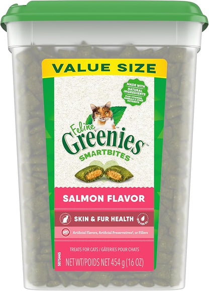 Greenies Feline Smartbites Skin &amp; Fur Health Crunchy and Soft Cat Treats, Salmon Flavor, 16 oz. Tub
