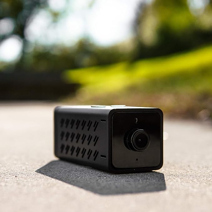 Equine Eye Voyager - Wireless Horse Trailer Camera – Live Video to Your Mobile with Night Vision, Audio - 8 Hours Battery Life - No Cell Signal Needed - Compatible with iPhone &amp; Android Devices