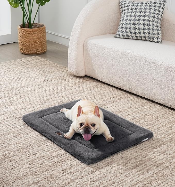 Made4Pets Dog Crate Pad Bed for Small Dogs, Washable &amp; Reversible, Anti-Slip Kennel Mat for Cozy Sleeping, Soft Fluffy Dog Bed for Indoor &amp; Outdoor Use, 24"x18", Dark Gray