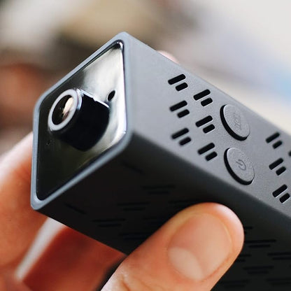 Equine Eye Voyager - Wireless Horse Trailer Camera – Live Video to Your Mobile with Night Vision, Audio - 8 Hours Battery Life - No Cell Signal Needed - Compatible with iPhone &amp; Android Devices