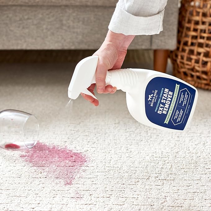 Rocco &amp; Roxie Oxy Stain Remover - Oxygen Powered Carpet Cleaner Spray - Spot Cleaner for Upholstery, Couch, Laundry, Rug, Clothes, Car Seat, Mattress, Sofa, and More. - Pet &amp; Baby Stains