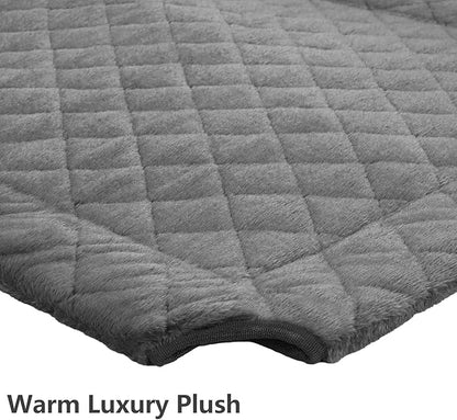 Veehoo Soft Plush Elevated Dog Bed - Raised Pet Bed with Heavy Duty Frame, Non-Slip Silicon Feet, Washable &amp; Breathable Pet Cot, Indoor/Outdoor Use, 41" x 27", Grey, CWC2432A