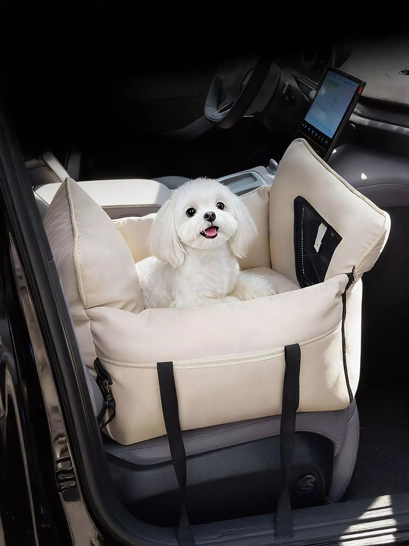 Comfortable &amp; Secure Pet Car Seat Bed