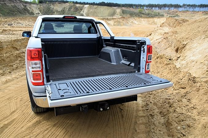 Heavy Duty Horse Stall Mats (20 Pack) - Stable Mats, Durable 3/4 in. Thick Rubber Flooring - Solid Black - 3.5&