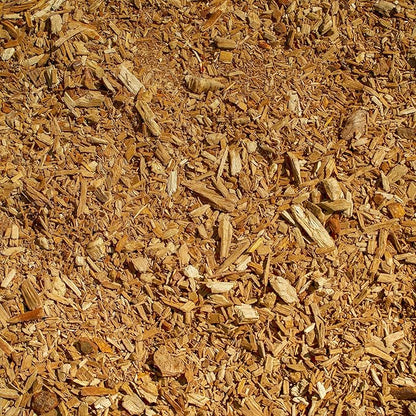 Premium Gold Wood Mulch for Landscaping, Gardens, Lawns, Potting Media, and Potted Plants (0.5 CF - 14 L - 15 QTS)
