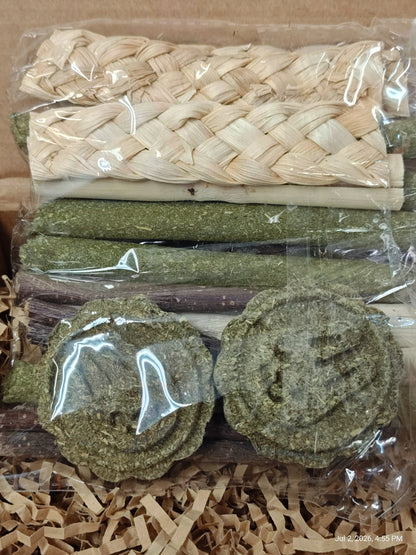 Play &amp; Chew Toys &amp; More Perfect for Cavy, Rabbits &amp; Rodents