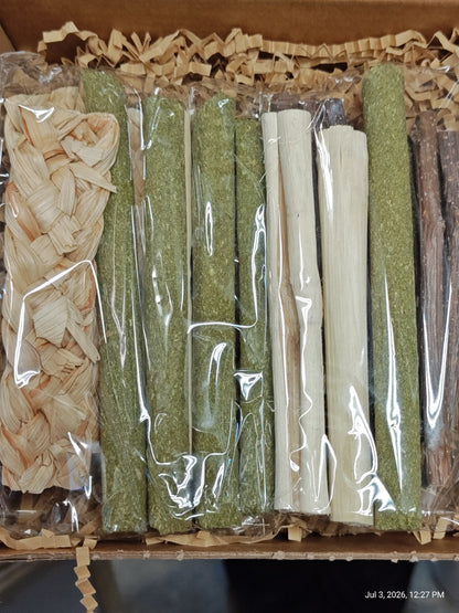 Play &amp; Chew Toys &amp; More Perfect for Cavy, Rabbits &amp; Rodents