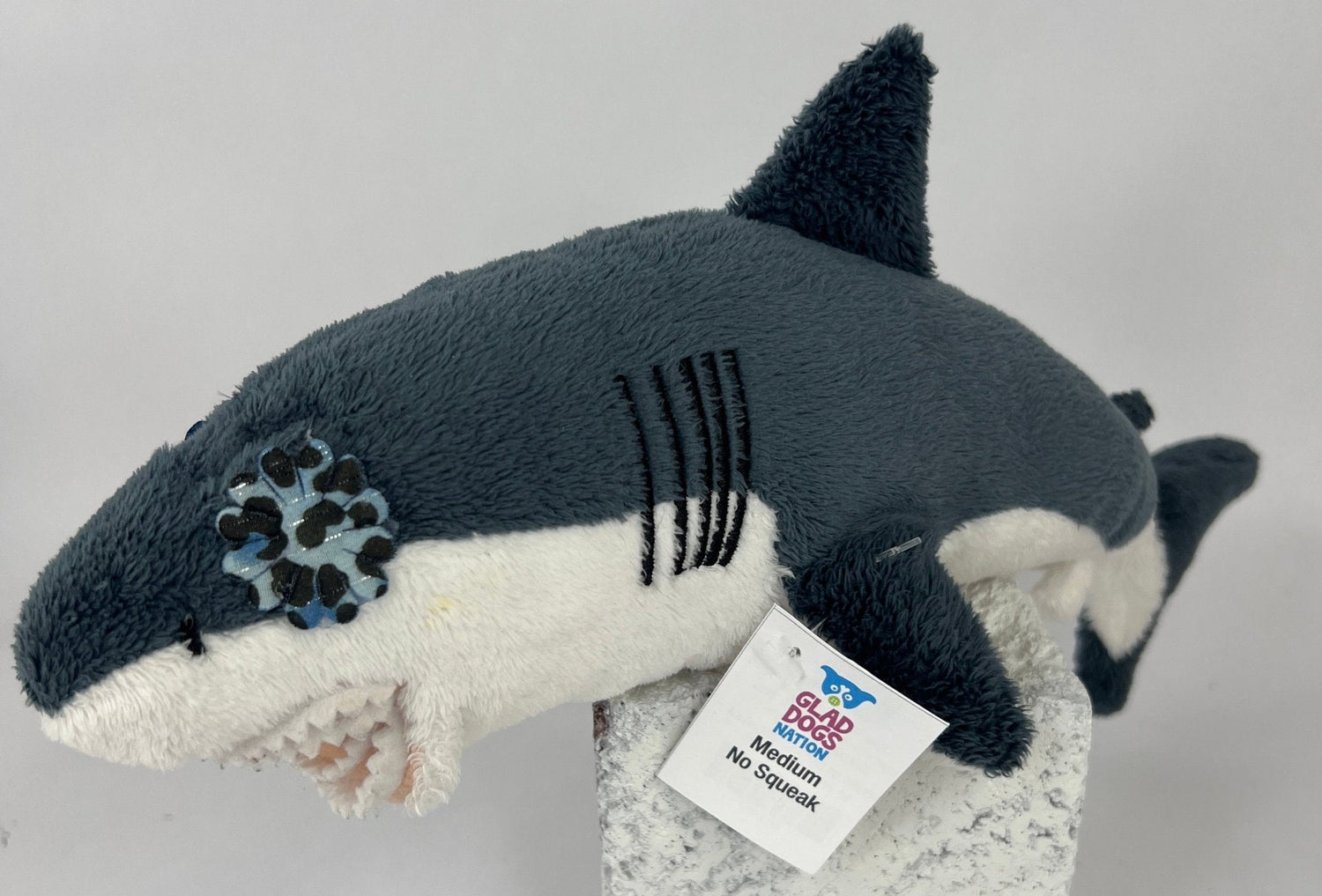 Medium NO SQUEAK Stuffed Dog &amp; Puppy Toys / 20-50 lb. Dogs