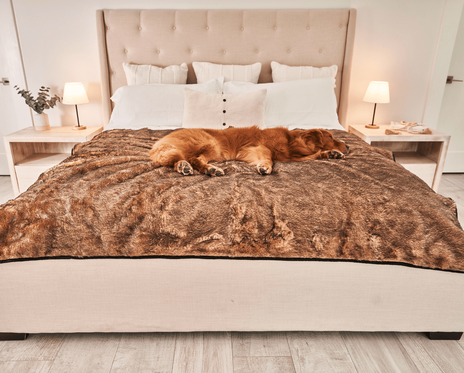 PupProtector™ Summer Short Fur Waterproof Throw Blanket - Sable Tan